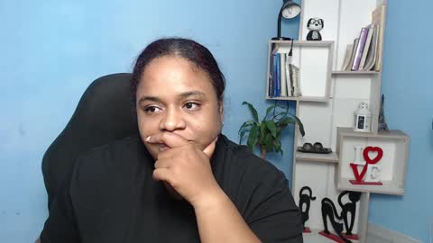 Charlote online show from December 18, 11:56 am
