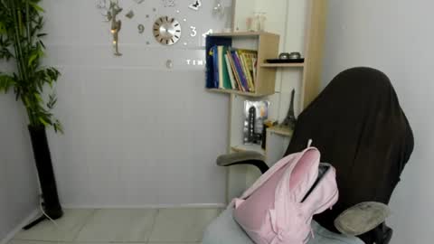 Charlote online show from July 27, 12:13 pm