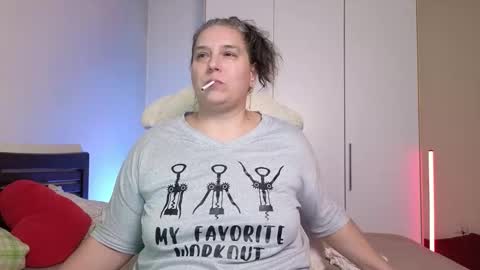 Snapshot of bbw_goddes chatting on September 25, 8:17 pm Love online show from September 25, 8:17 pm