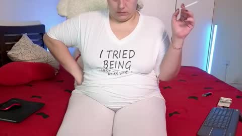 Snapshot of bbw_goddes chatting on October 3, 8:30 am Love online show from October 3, 8:30 am