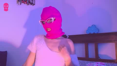 Amber  online show from October 7, 4:33 pm