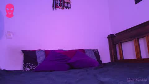 Amber  online show from September 26, 4:15 pm