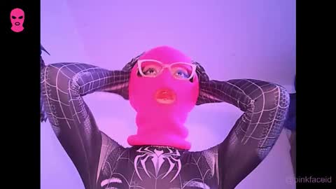 Amber  online show from October 31, 2:10 pm