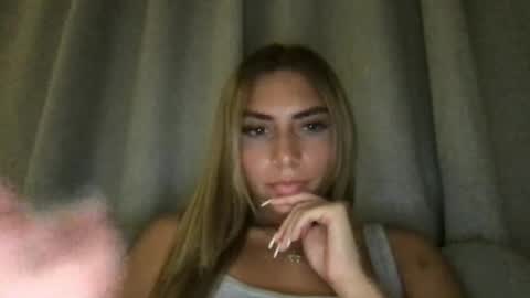 bbypiamia online show from June 21, 3:38 pm