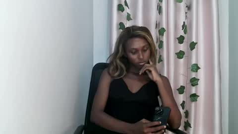 Smiles online show from February 6, 9:49 pm