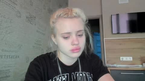 Summer BABY online show from December 18, 1:02 pm