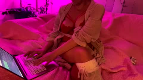BeachyMILF online show from February 15, 2:47 am