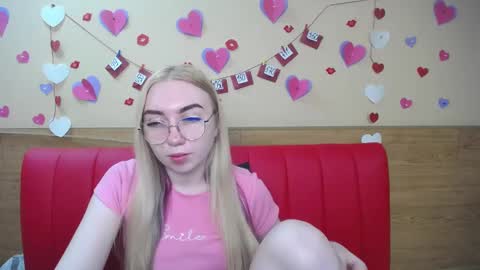 Snapshot of beatriceflyy chatting on February 28, 1:14 pm BeatriceFlyy online show from February 28, 1:14 pm