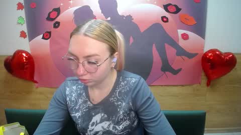 BeatriceFlyy online show from October 4, 6:08 am