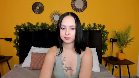 Beatrice 3 online show from December 15, 1:24 am