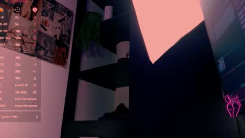 Snapshot of beautifulchleo chatting on September 14, 2:20 am Chleo online show from September 14, 2:20 am