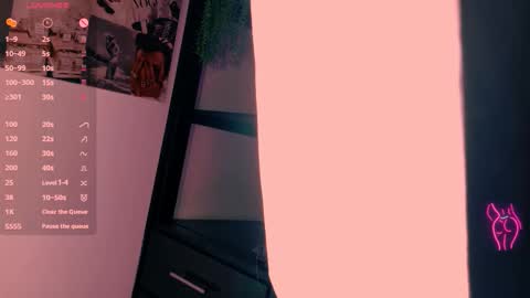 Snapshot of beautifulchleo chatting on October 1, 1:54 am Chleo online show from October 1, 1:54 am