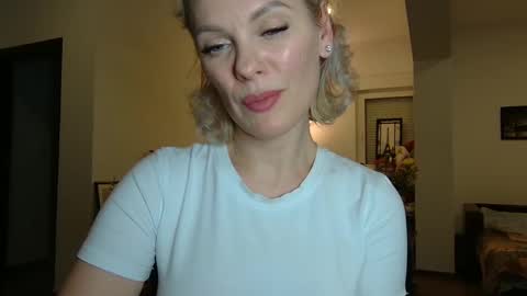 Beautifulkollette online show from January 22, 9:55 pm