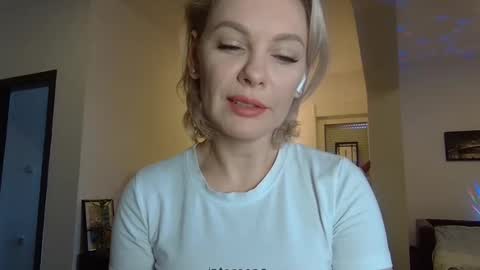 Beautifulkollette online show from January 15, 11:53 am