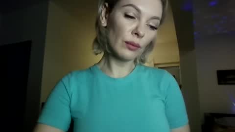 Beautifulkollette online show from January 17, 11:27 am