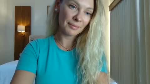 Beautifulkollette online show from October 7, 5:01 am