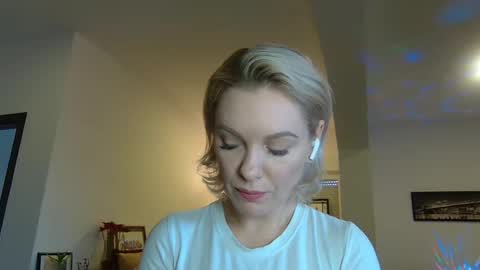 Beautifulkollette online show from January 8, 11:32 am