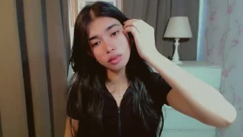 TRIXIE online show from April 16, 2:56 am