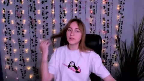 beauty_ginger online show from October 15, 12:30 pm