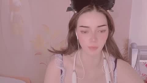 Snapshot of beauty_lulu chatting on February 28, 1:15 am LULU online show from February 28, 1:15 am