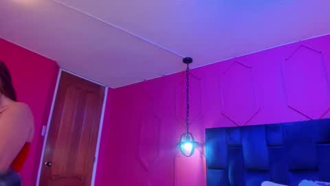 Chantall online show from December 4, 11:34 am