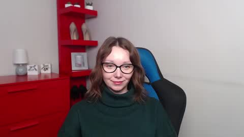 Zoe online show from December 13, 7:59 am