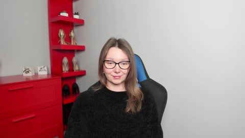 Zoe online show from November 19, 7:52 am