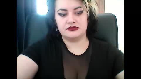 Becca-Van-Boa online show from February 20, 1:30 pm