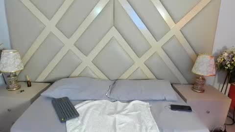 Snapshot of becca_scotts chatting on October 19, 1:24 pm becca scotts online show from October 19, 1:24 pm