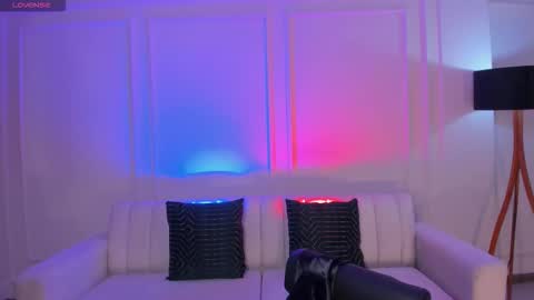 Am Becca online show from October 30, 10:00 pm