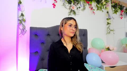 beccamilanni online show from December 5, 1:06 pm