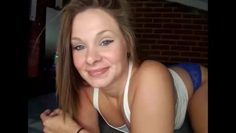 Snapshot of becky2994 chatting on December 17, 6:45 am BECKY BOO online show from December 17, 6:45 am