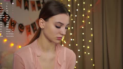 Melissa online show from November 9, 2:13 pm