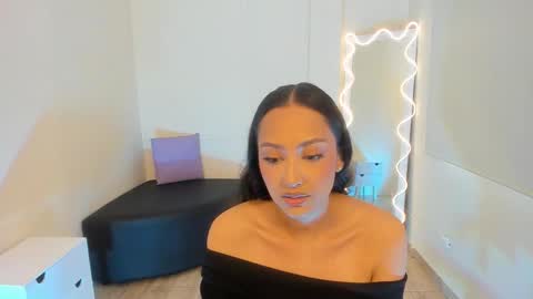 Snapshot of beella_tay1 chatting on September 9, 2:39 pm BELLA online show from September 9, 2:39 pm