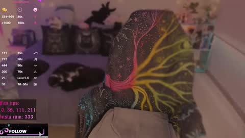       online show from October 10, 7:08 pm