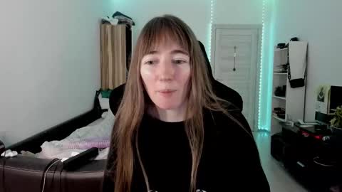 Lisa online show from November 1, 2:43 pm