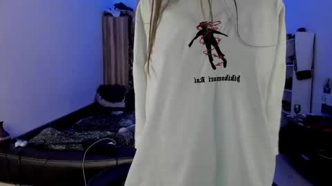 Lisa online show from October 16, 5:48 pm