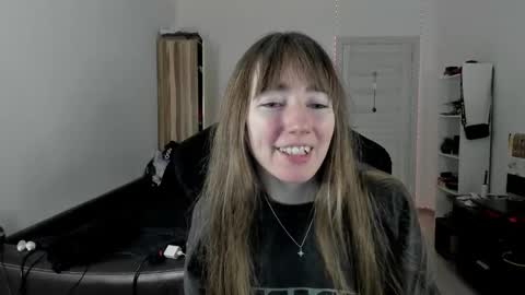 Lisa online show from October 5, 3:50 pm