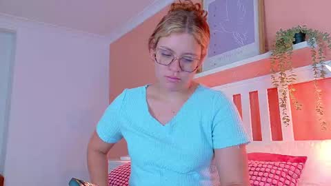 Snapshot of belamiller chatting on September 29, 11:37 am BELA online show from September 29, 11:37 am