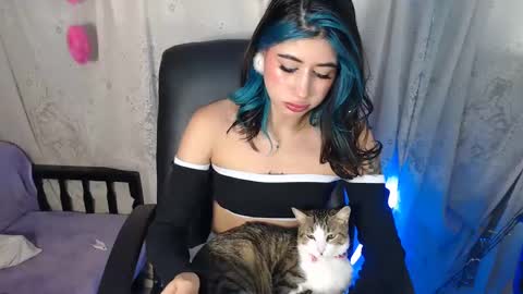 modelo independiente online show from December 4, 1:03 am