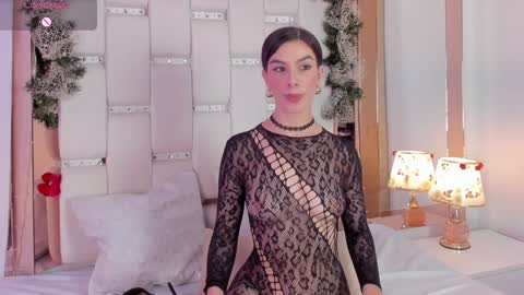 Snapshot of belindareyes chatting on December 6, 4:58 am Bel online show from December 6, 4:58 am