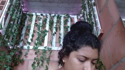 belindathompsonn online show from December 29, 6:49 pm