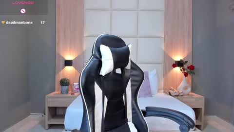 Bella cam online show from January 23, 7:51 pm