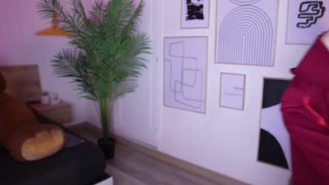    online show from April 7, 11:45 am