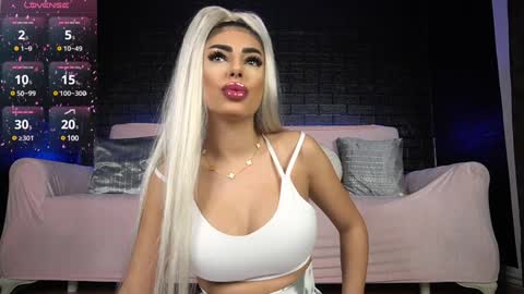 Emma  Bella online show from February 6, 4:14 pm