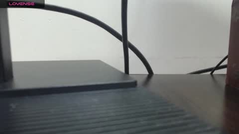 Snapshot of bella_lady_1_ chatting on October 25, 12:02 pm lady online show from October 25, 12:02 pm