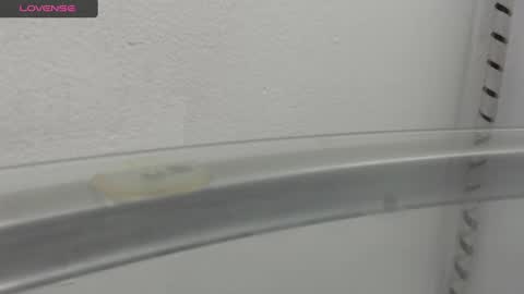 Snapshot of bella_lady_1_ chatting on January 30, 9:14 pm lady online show from January 30, 9:14 pm