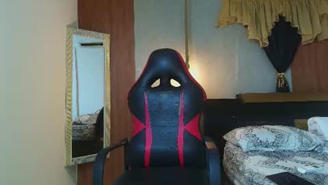 bella_muse_ online show from July 16, 3:44 am