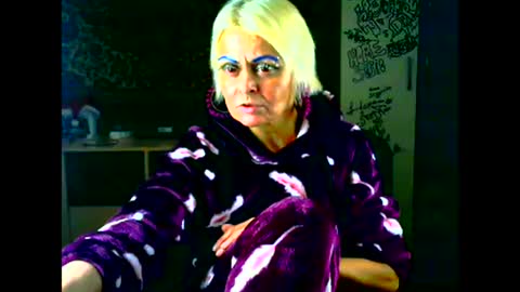 Snapshot of bella_nathalie chatting on February 24, 1:19 pm Bella Nathalie online show from February 24, 1:19 pm