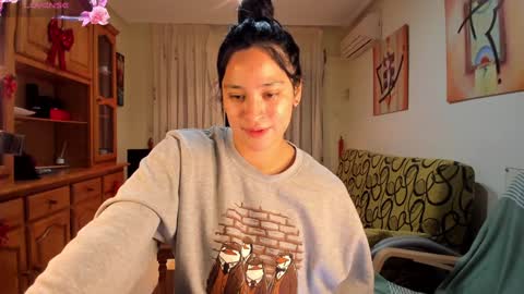 bella_pocahontas3 online show from January 18, 5:31 am